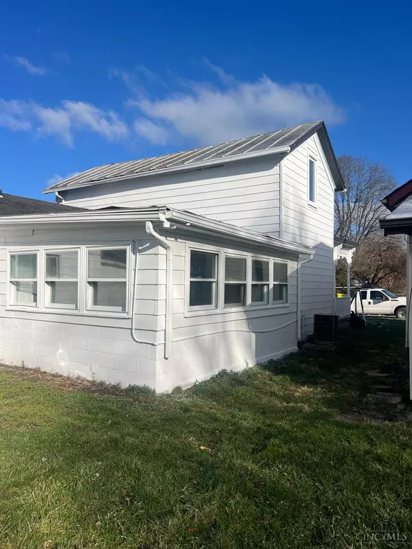 Xenia, OH 45385,403 E Market St