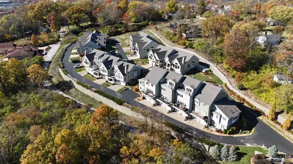 Columbia Twp, OH 45227,5906 Woodland Ln #12