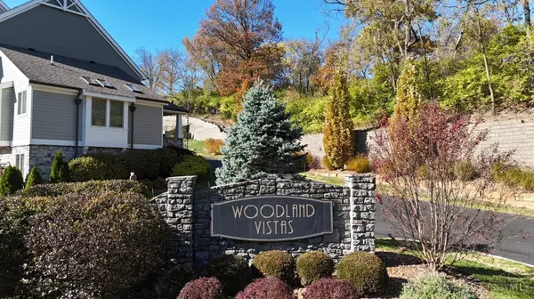 5906 Woodland Ln #12, Columbia Twp, OH 45227