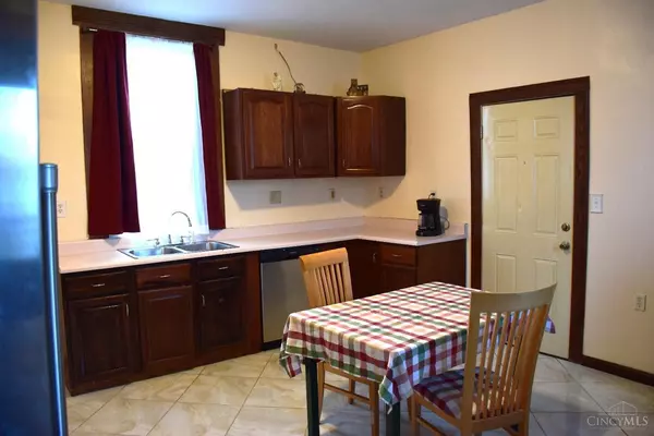 Reading, OH 45215,1013 Market St