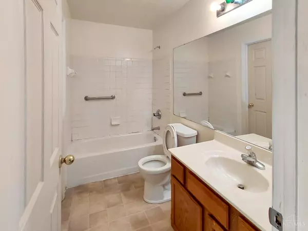 Cincinnati, OH 45229,3429 Reading Rd