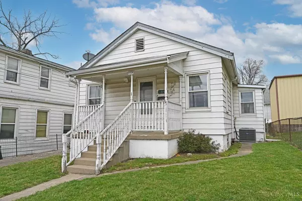 Reading, OH 45215,110 E Voorhees St