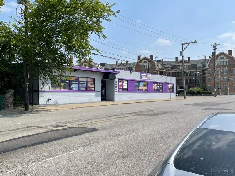 2612 Gilbert Ave, Cincinnati, OH 45206