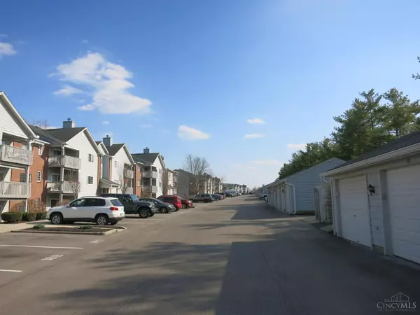 West Chester, OH 45069,7584 Shawnee Ln #223