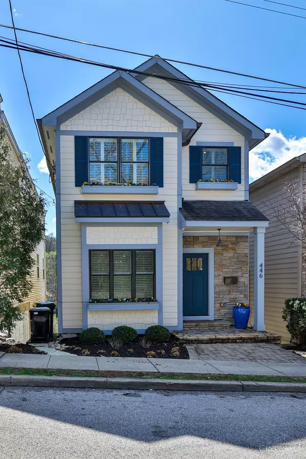 446 Strafer St,  Cincinnati,  OH 45226