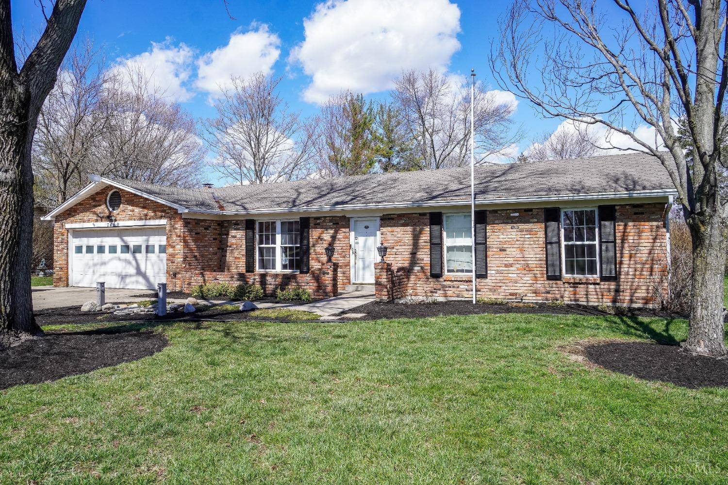 7460 Jean Dr, West Chester, OH 45069