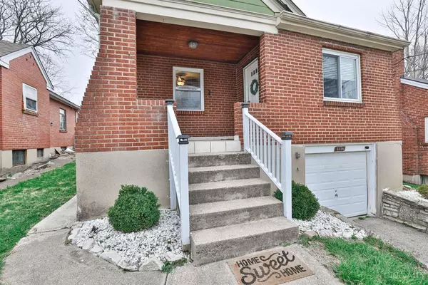 Columbia Twp, OH 45213,3318 Donald St