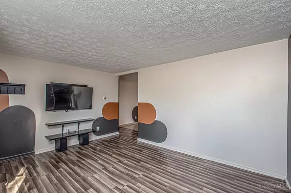 West Carrollton, OH 45449,357 Farnsworth Dr