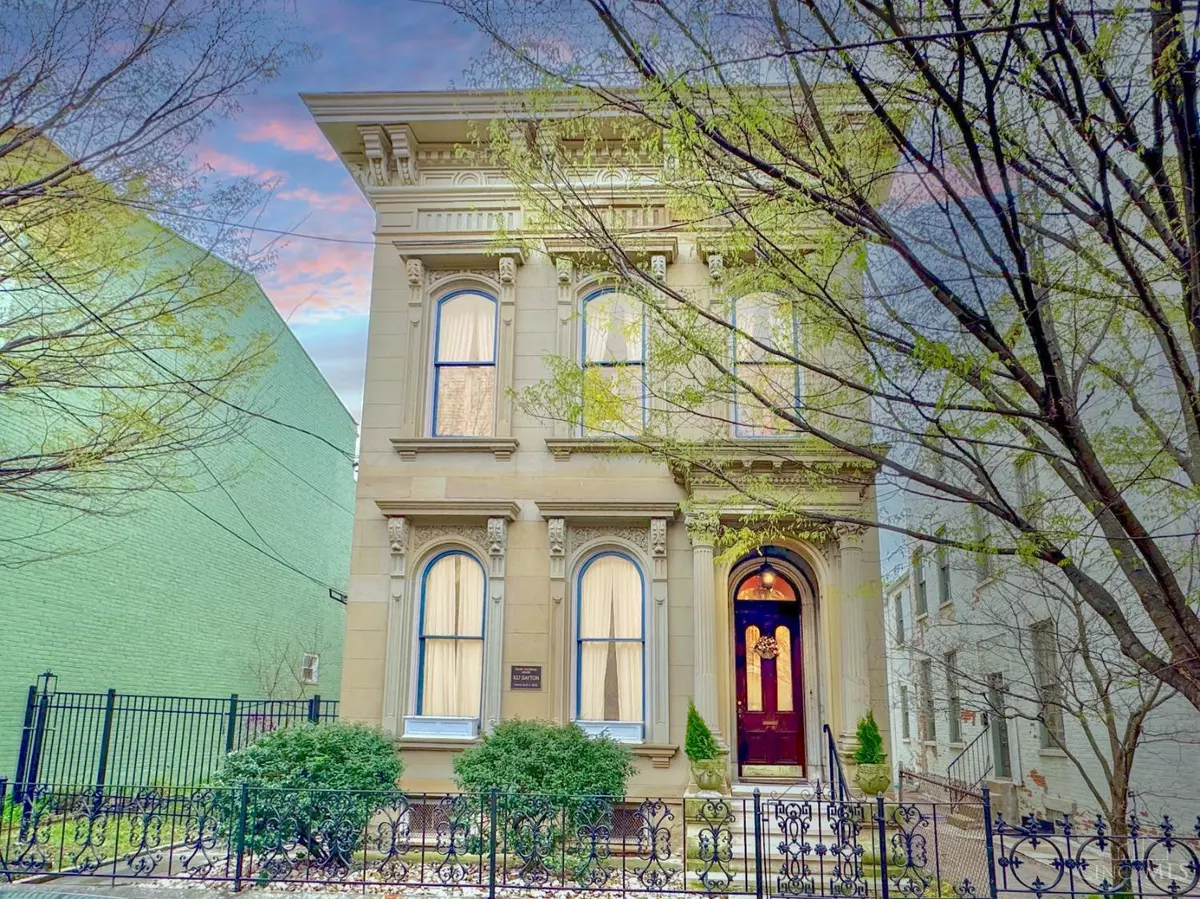 Cincinnati, OH 45214,837 Dayton St