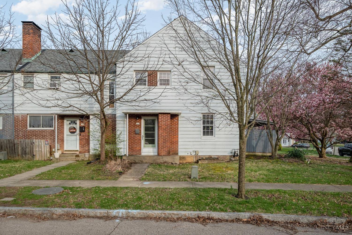 Greenhills, OH 45218,12 Ashby St