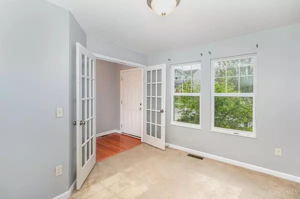 New Richmond, OH 45157,122 Regatta Dr