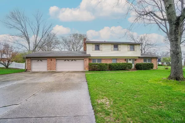 6401 Broken Arrow Pl, Washington Twp, OH 45459