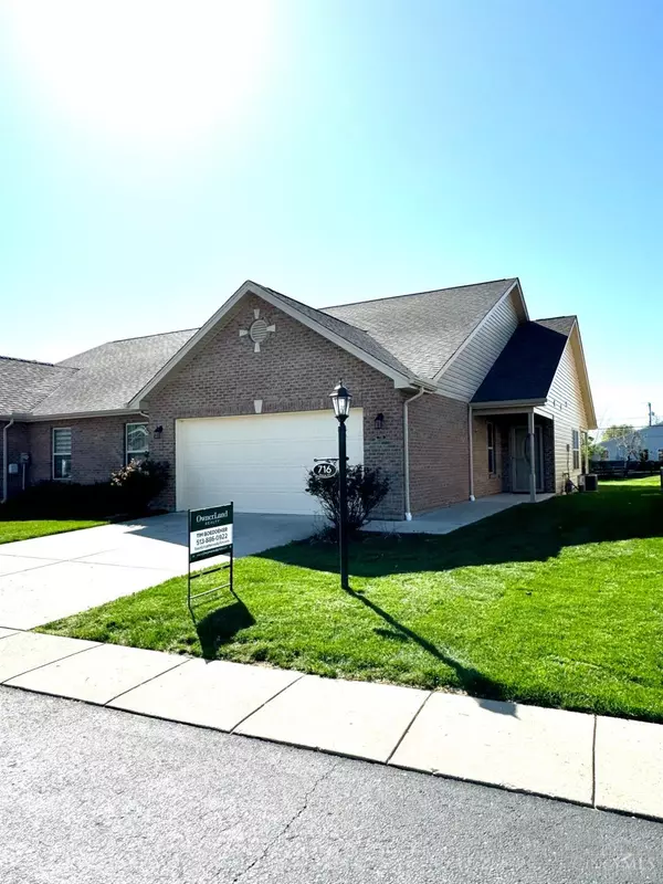 716 Villa Ct, Trenton, OH 45067