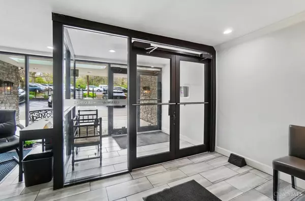 Cincinnati, OH 45206,1815 Wm H Taft Rd #702