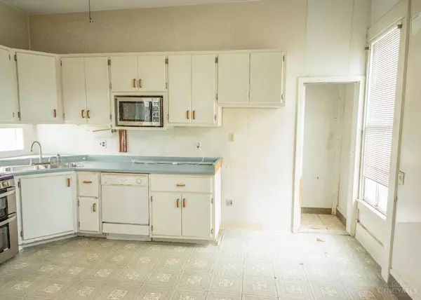 Bethel, OH 45106,304 S Main St