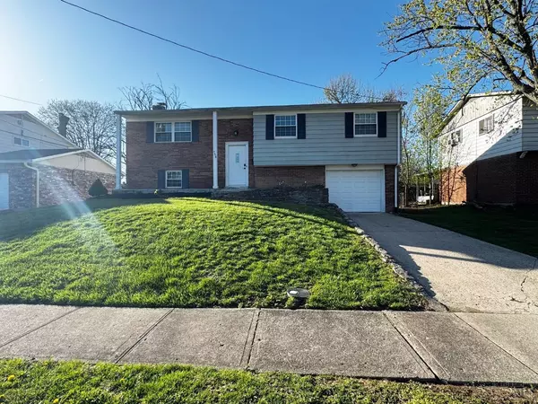 758 Decatur Ct, Forest Park, OH 45240