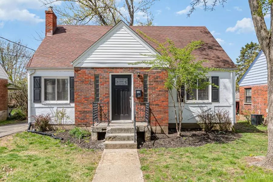 1251 Ayershire Ave, Cincinnati, OH 45230