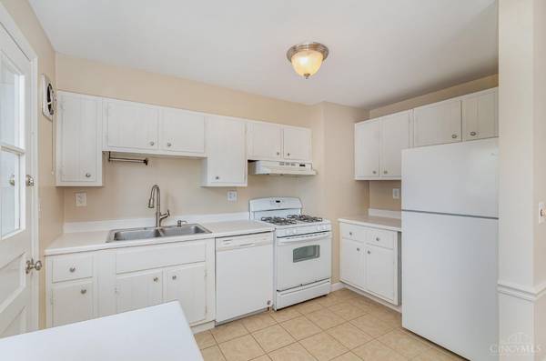 Cincinnati, OH 45230,1251 Ayershire Ave
