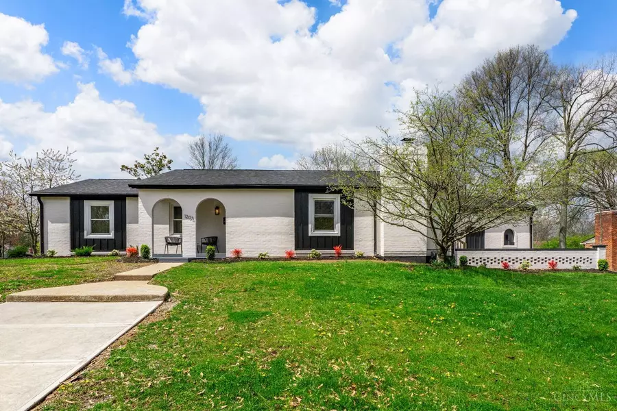 1203 Firewood Dr, Wyoming, OH 45215