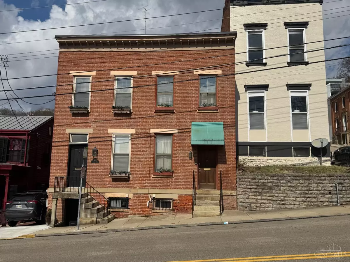 Cincinnati, OH 45202,446 Liberty Hill