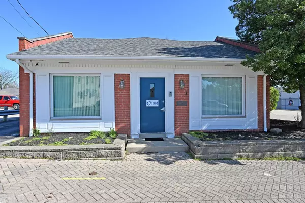 1802 W Galbraith Rd, North College Hill, OH 45239