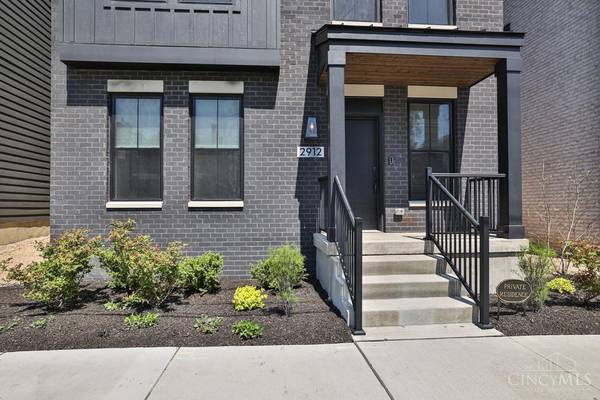 Cincinnati, OH 45209,2912 Robertson Ave