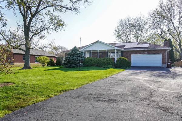 3238 Moyer Dr, Franklin Twp, OH 45005