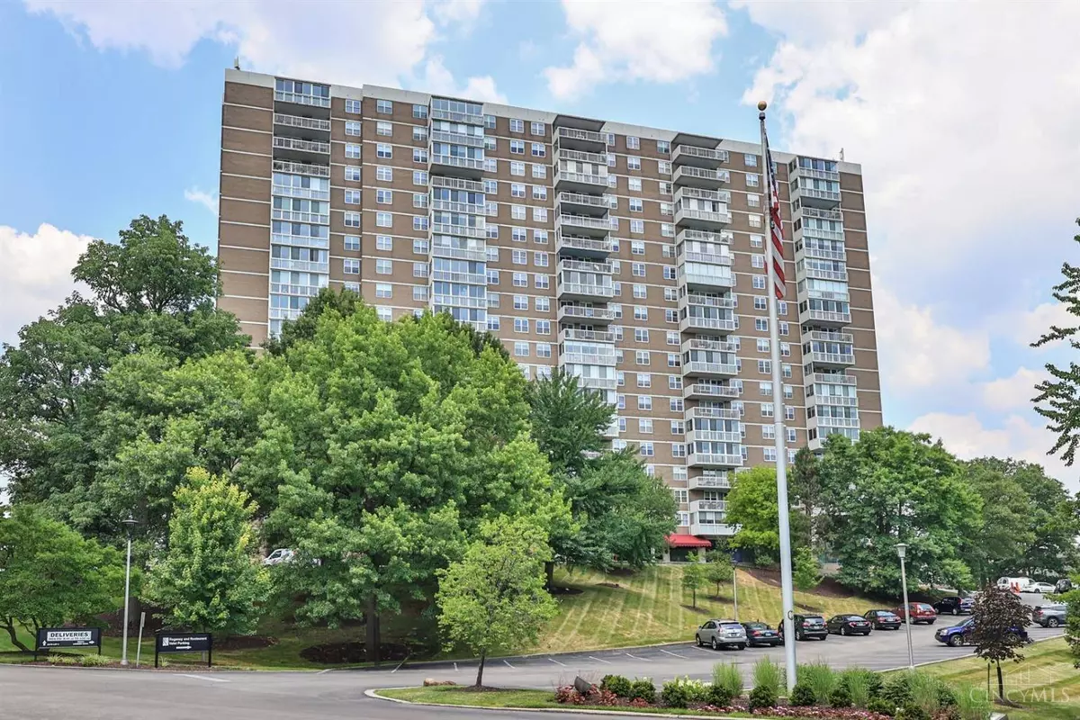 Cincinnati, OH 45208,2444 Madison Rd #1710