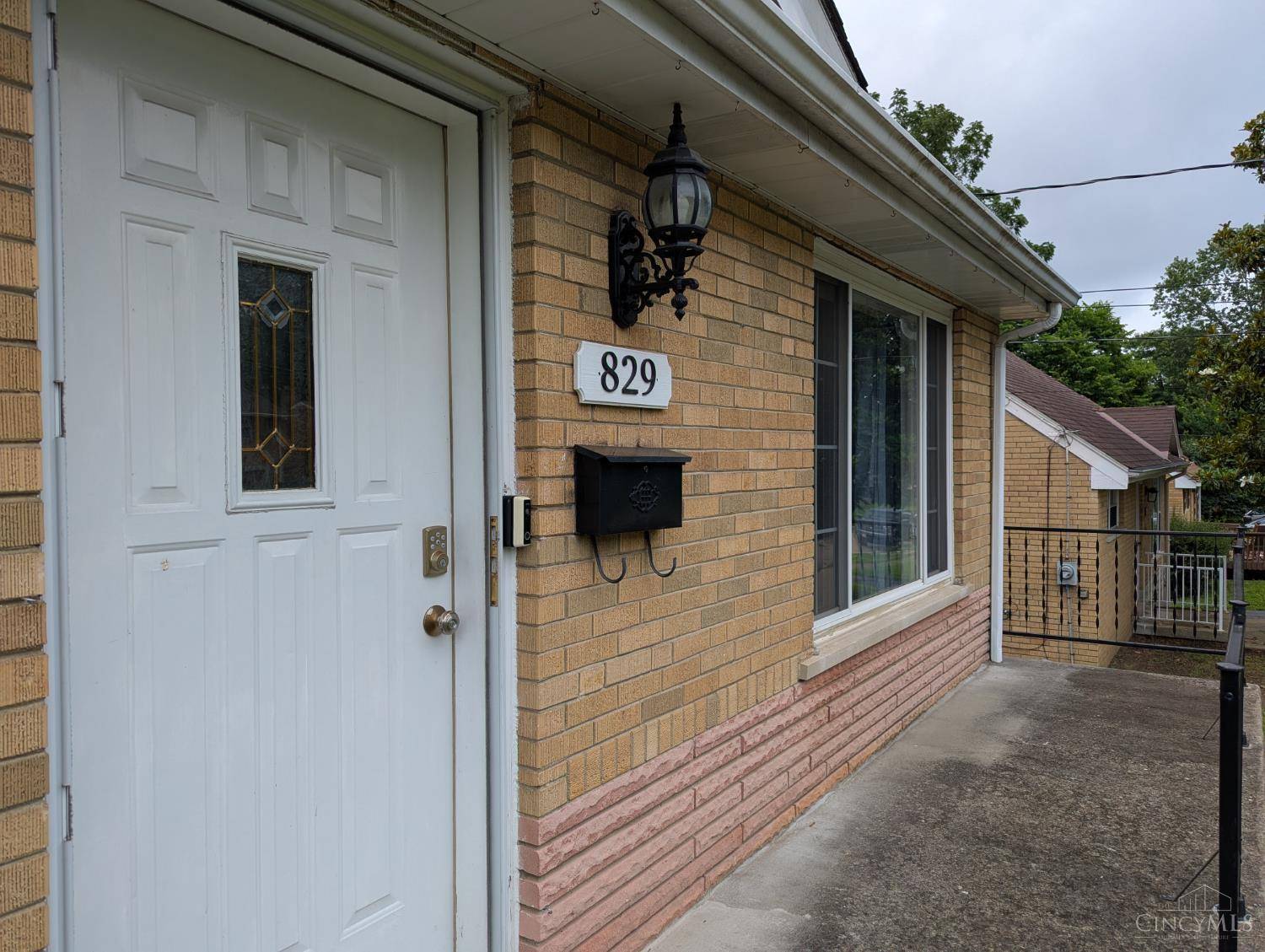 Delhi Twp, OH 45238,829 Ivyhill Dr