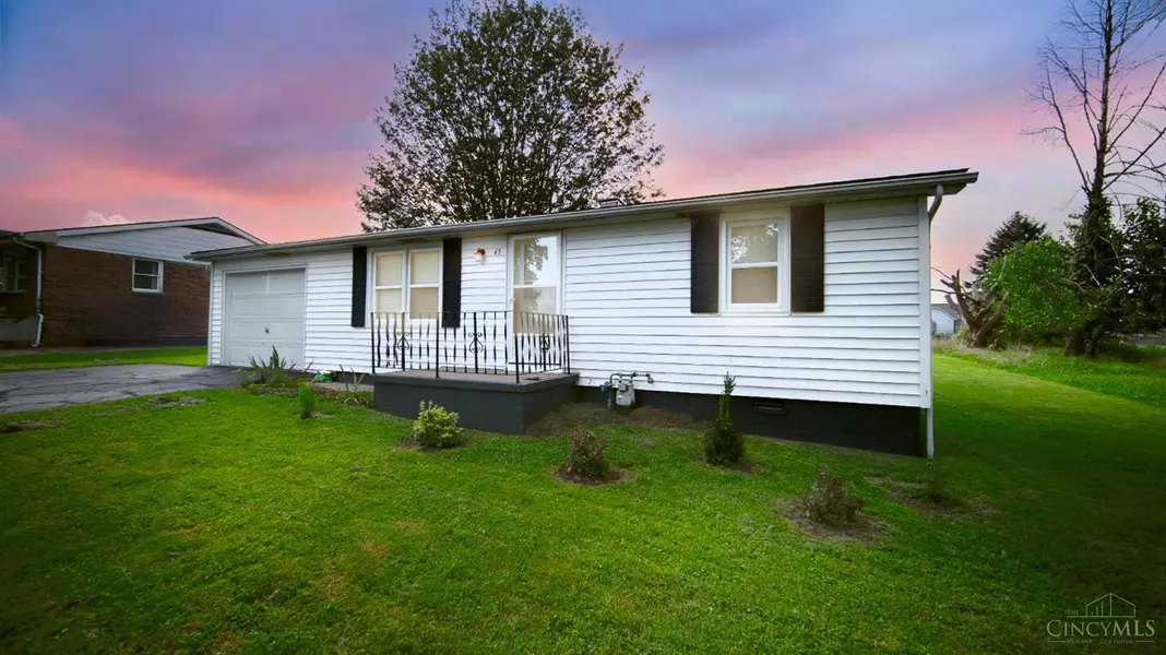 43 Chesley St, West Union, OH 45693