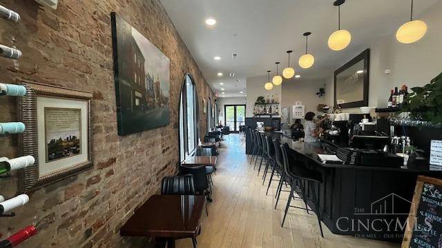 Cincinnati, OH 45202,1833 Sycamore St