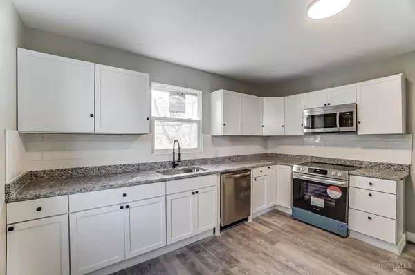 Cincinnati, OH 45213,6508 Coleridge Ave