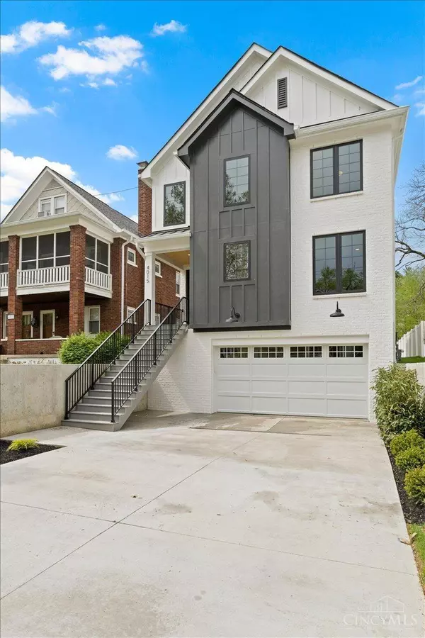 Cincinnati, OH 45209,4015 Taylor Ave