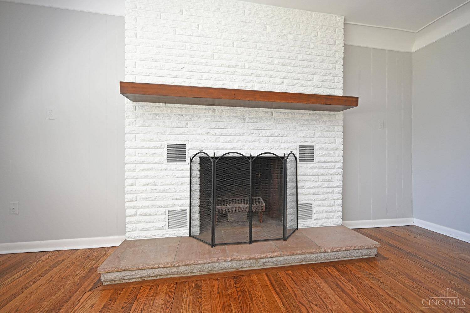 Madeira, OH 45243,6849 Springcrest Cir