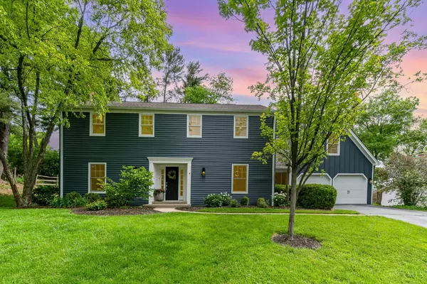 8518 Sturbridge Dr, Sycamore Twp, OH 45236