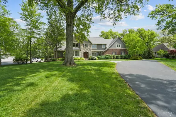 Indian Hill, OH 45243,7105 Graves Rd