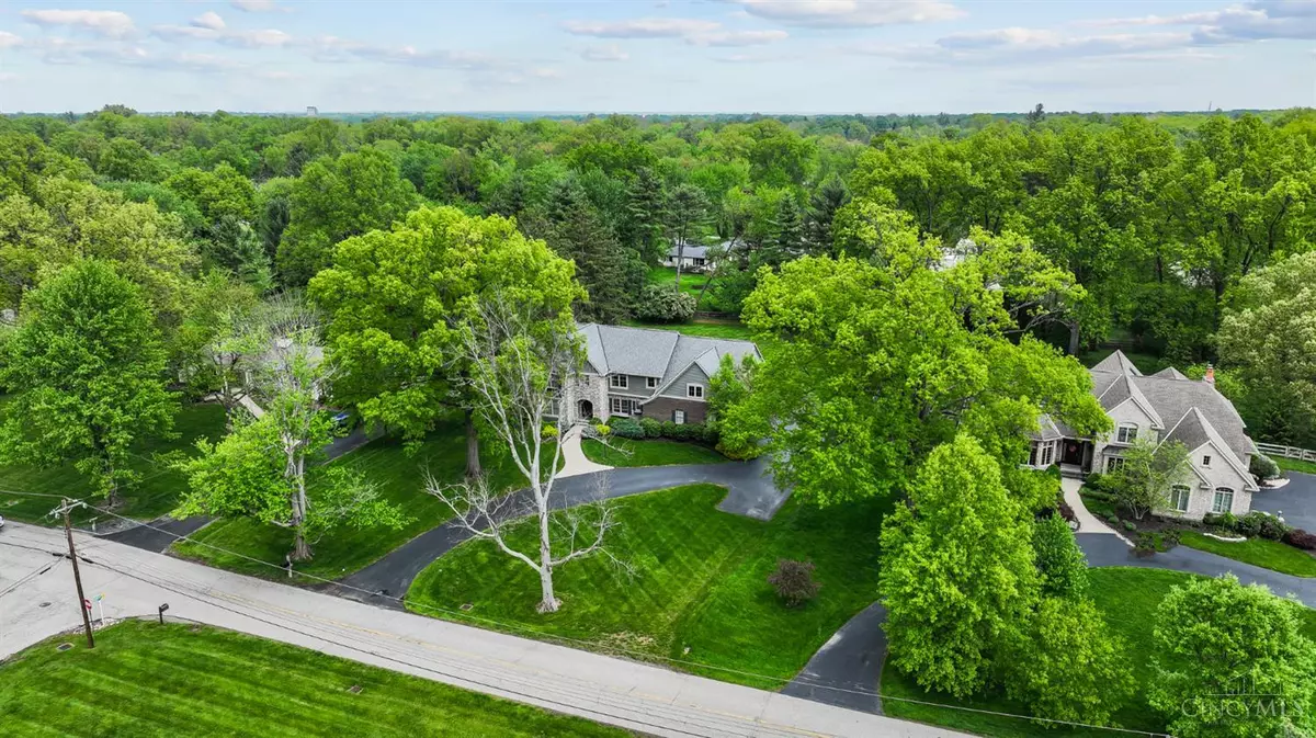 Indian Hill, OH 45243,7105 Graves Rd