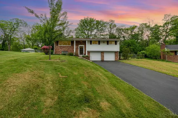 5446 S Garrett Dr, Miami Twp, OH 45150