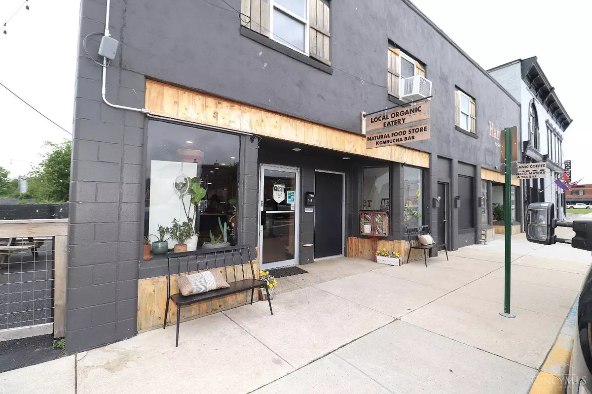 Blanchester, OH 45107,136 S Broadway St