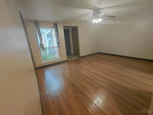 Cincinnati, OH 45211,2454 Mustang Dr