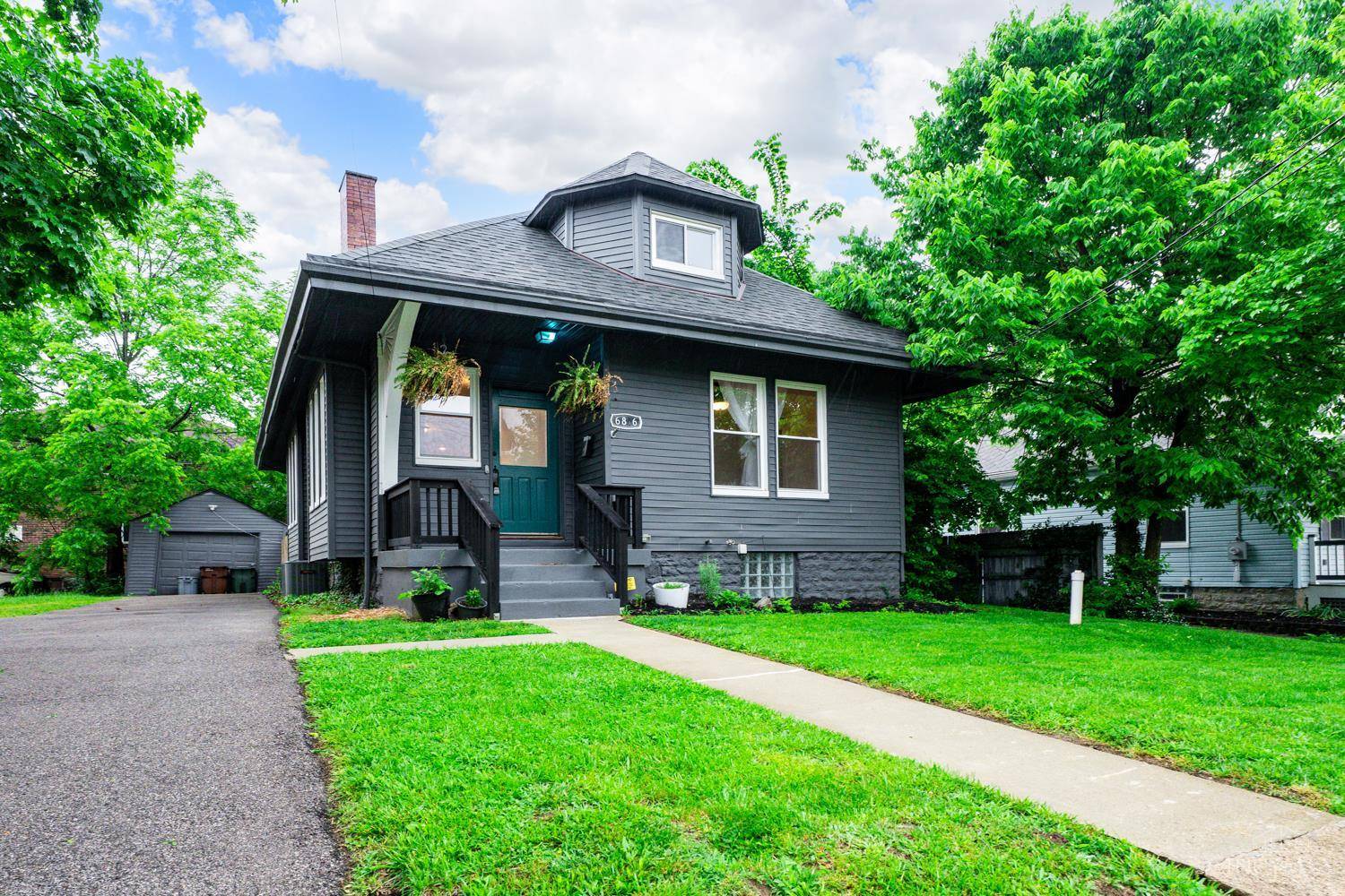 6816 Plainfield Rd, Silverton, OH 45236