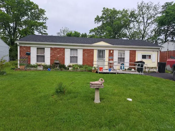 9697 Dunraven Dr, Colerain Twp, OH 45251