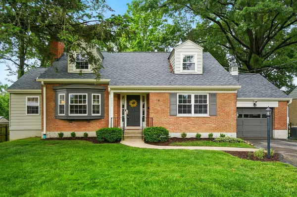 6033 St Regis Dr, Sycamore Twp, OH 45236