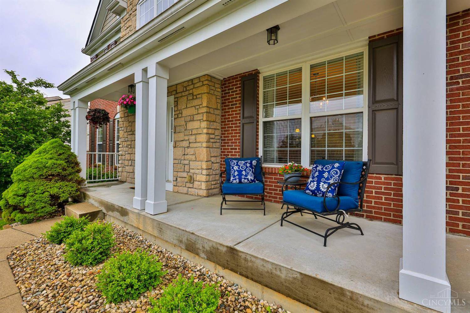 Cleves, OH 45002,587 Laurelwood Dr