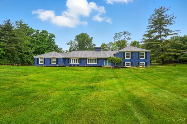 Amberley, OH 45236,8415 Crestdale Ct