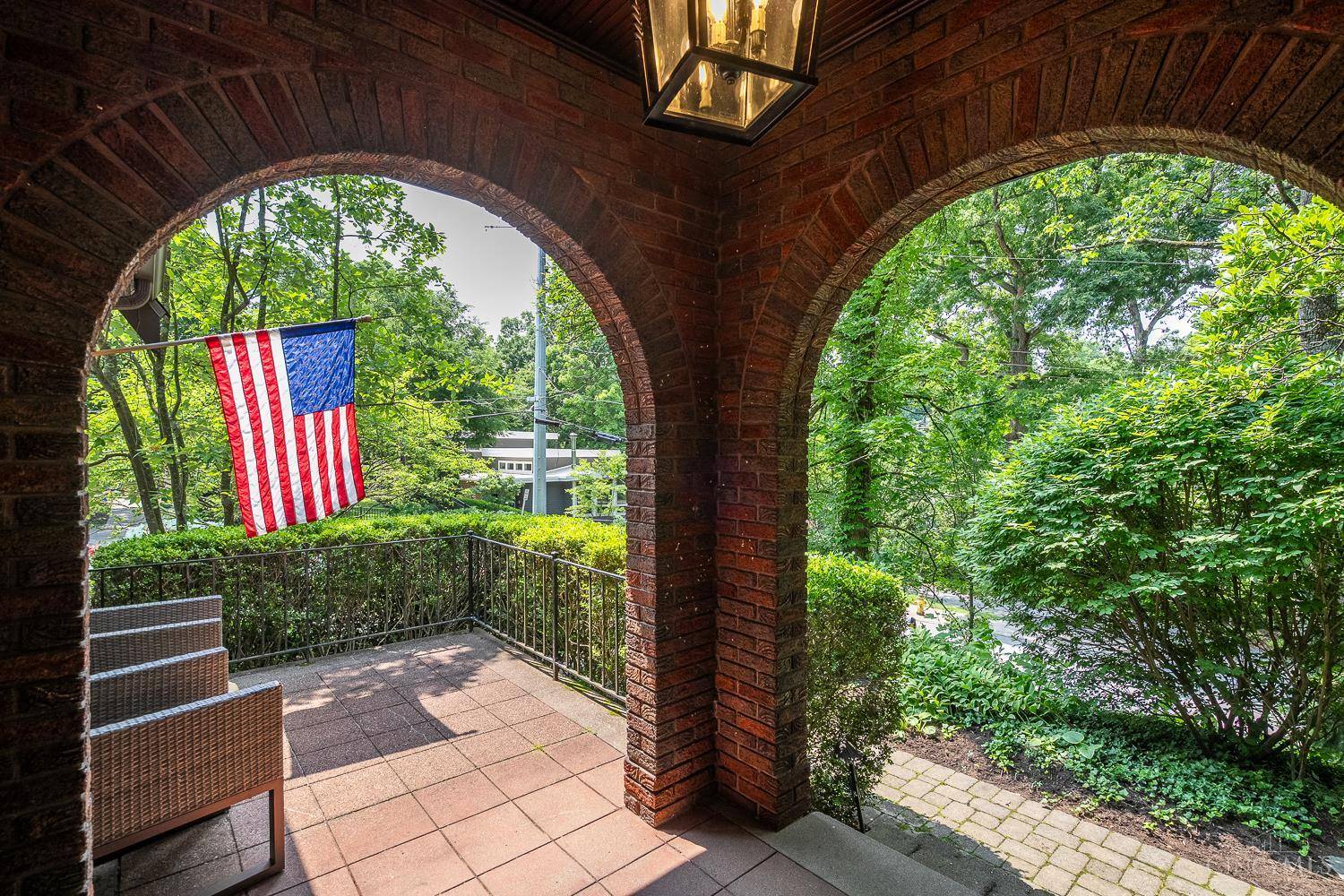 Cincinnati, OH 45208,4824 Beverly Hill Dr