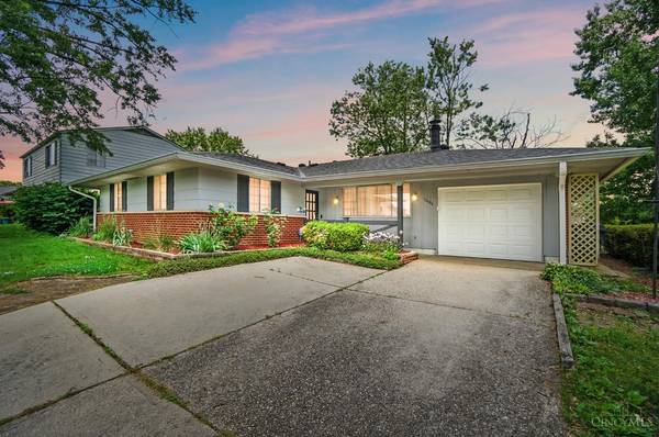 1494 Valdosta Dr, Sharonville, OH 45246