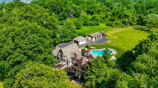 Amberley, OH 45237,2896 E Galbraith Rd