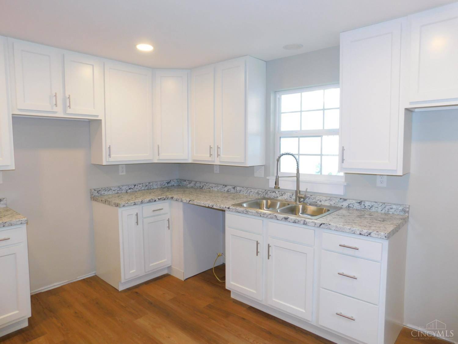 Sabina, OH 45169,523 Grand Ave