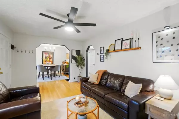 Cincinnati, OH 45213,6419 Girard Ave